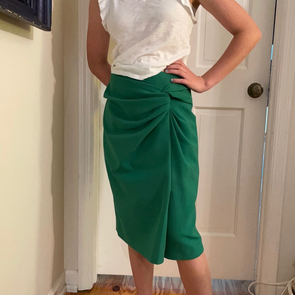 Classiques Entier casual green skirt size 8Great condition no stains.Kne length.